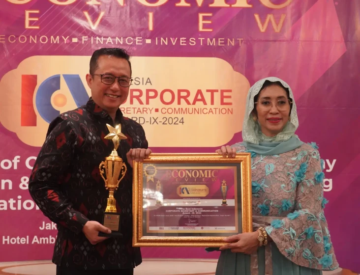 Bank Jatim Raih Peringkat...