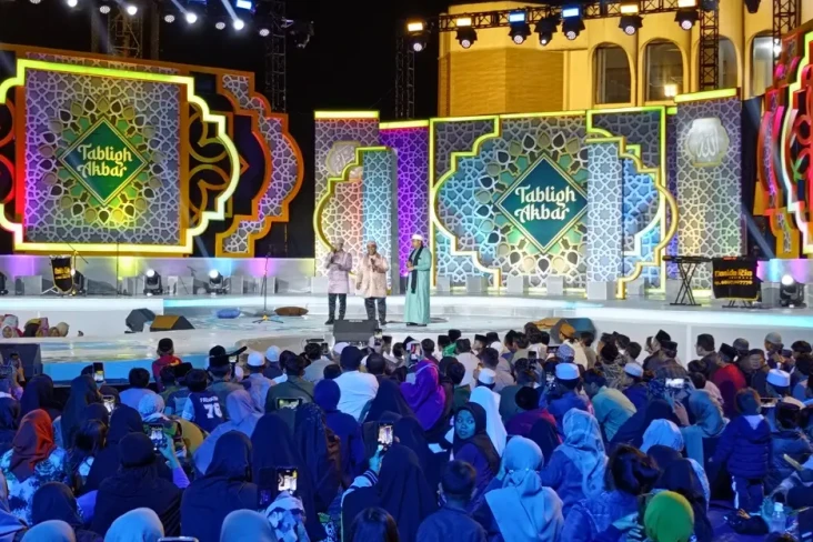 Tabligh Akbar RCTI di...