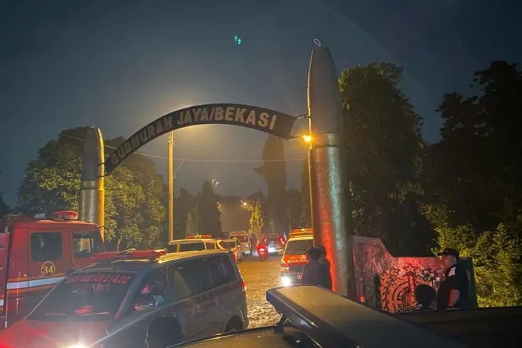 TNI Pakai Drone Bantu...