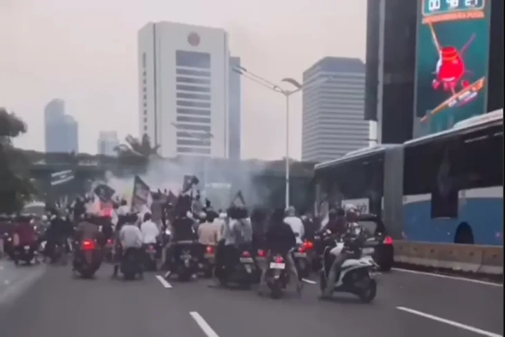 Jelang Buka Puasa, Tawuran...