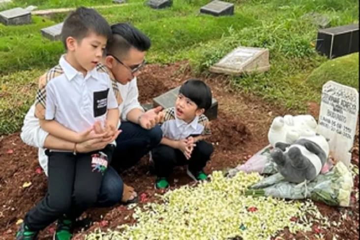 Ziarah, Anggi Pratama...