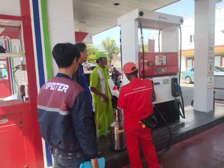 Sidak SPBU di Indramayu,...
