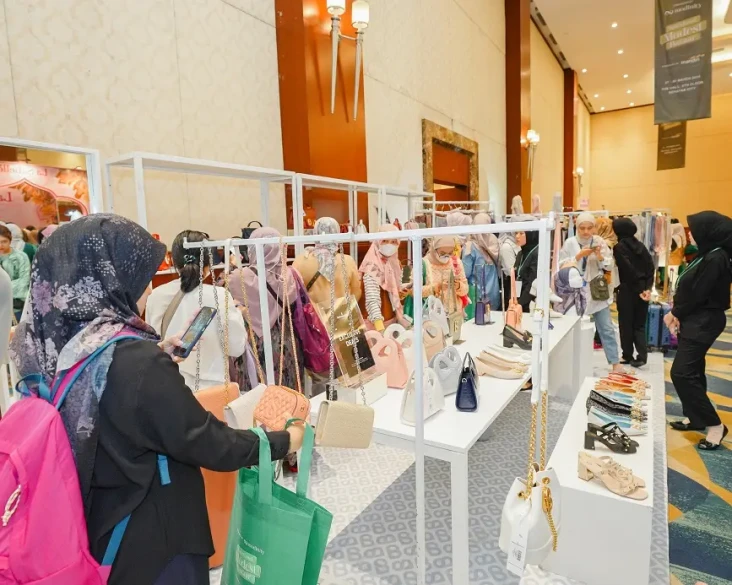 Sisterhood Modest Bazaar...