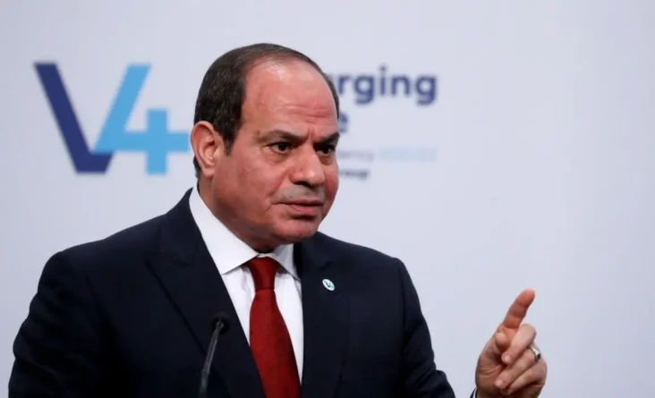 El-Sisi Dilantik sebagai...