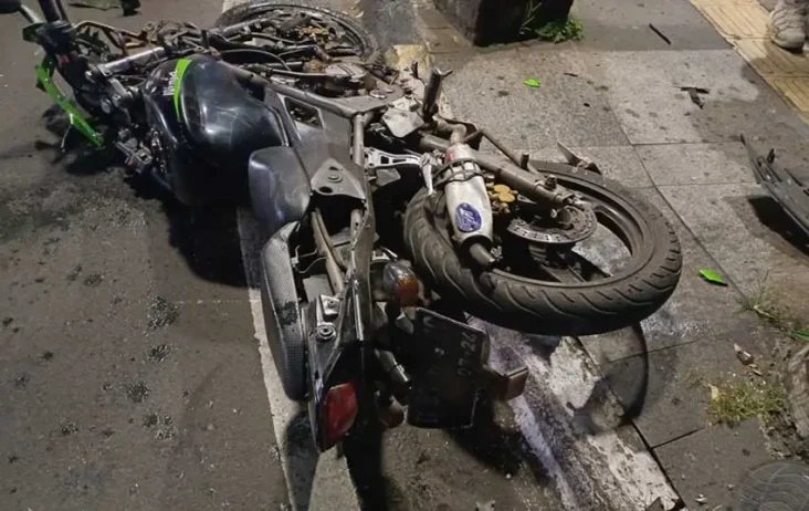 Ngebut dan Terobos Lampu...