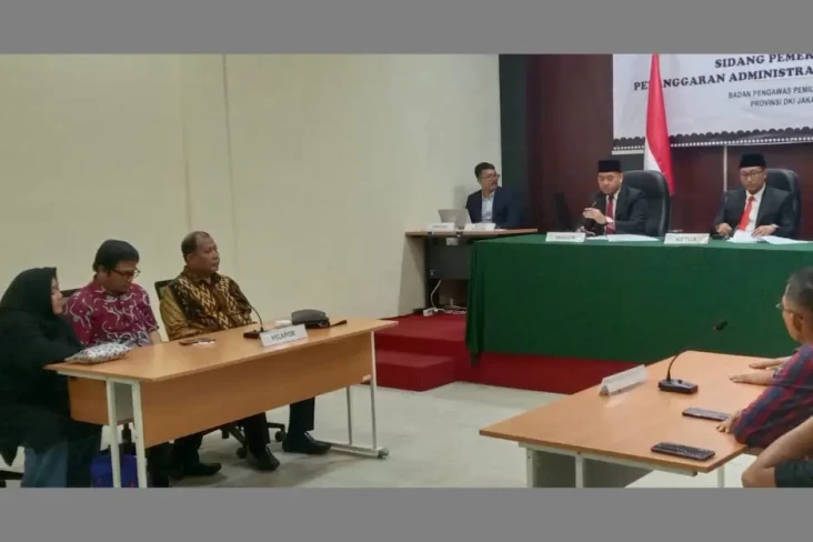 Sidang Bawaslu DKI Putuskan...