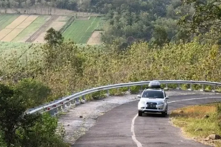3 Jalan Ekstrem di Gunungkidul...