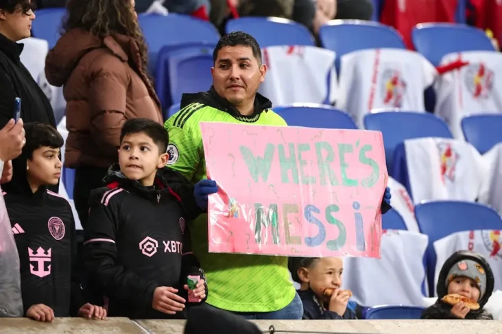Lionel Messi Masih Absen...
