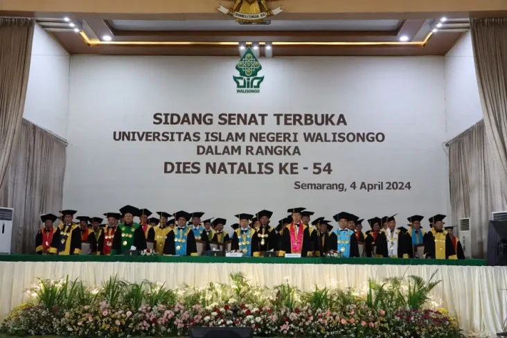 Hadiri Dies Natalis...