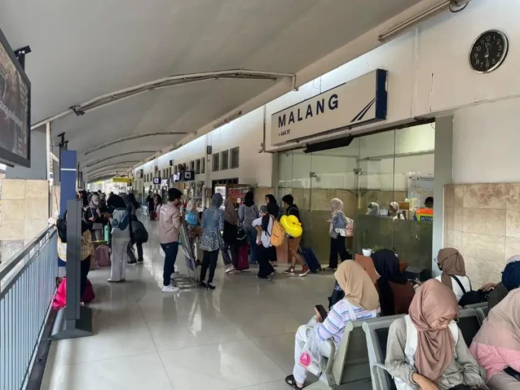 Pemudik Berangkat dari...