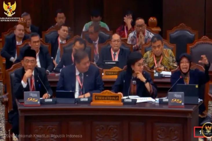 4 Menteri Jokowi Tak...