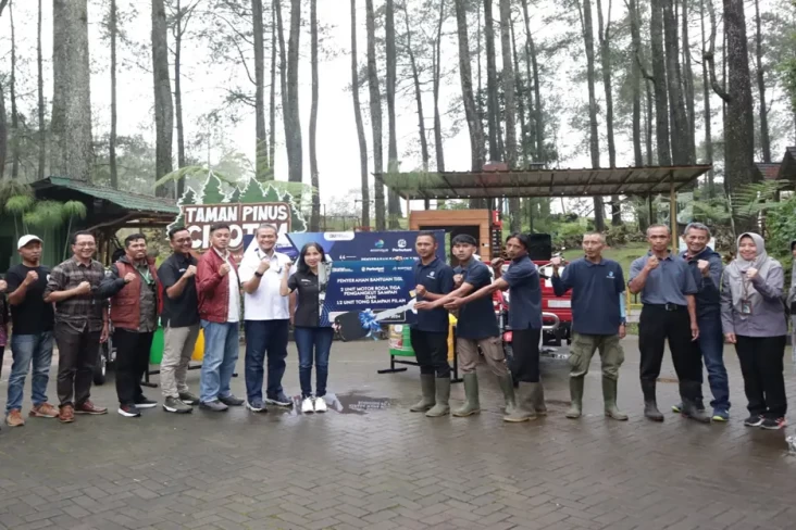 Perhutani Dukung Program...