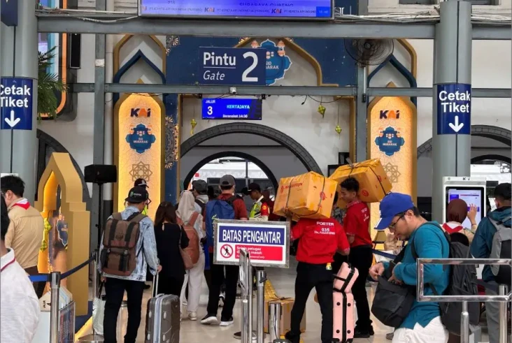 Pemudik Meningkat, Stasiun...