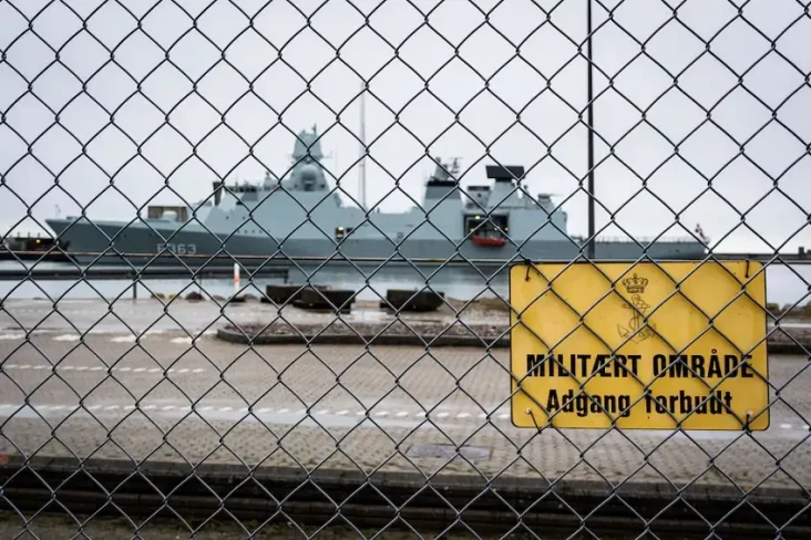 Kapal Perang Denmark...