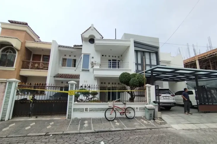 Penampakan Rumah Mewah...