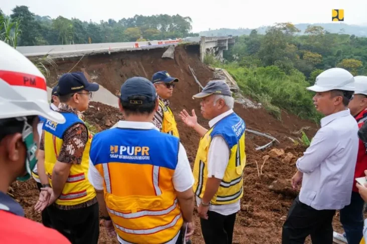Akan Dibuka Sejalur,...
