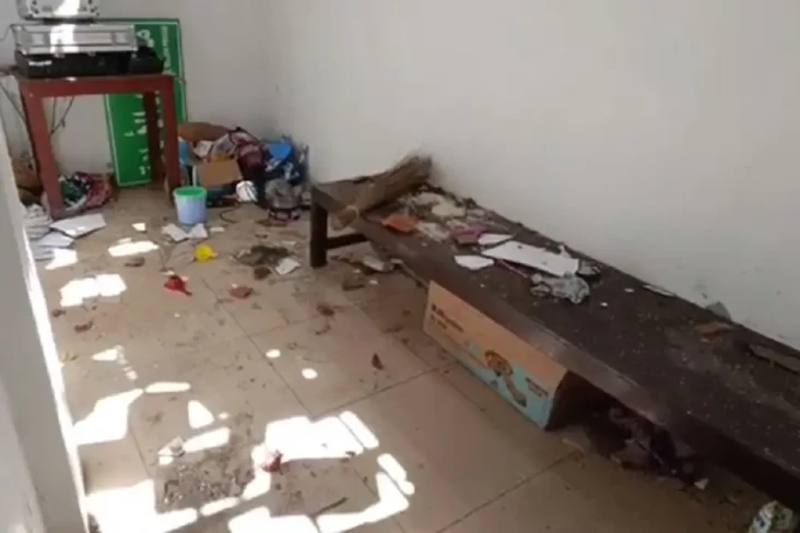 Duar! Ledakan di Masjid...