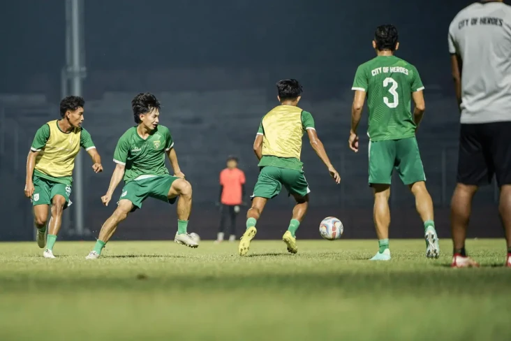 Apes, 2 Pemain Persebaya...