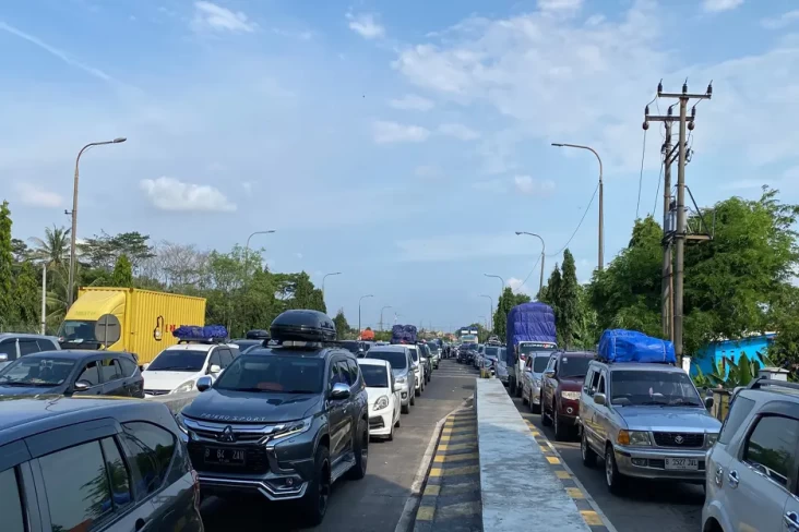 H-3 Lebaran, Horor Macet...