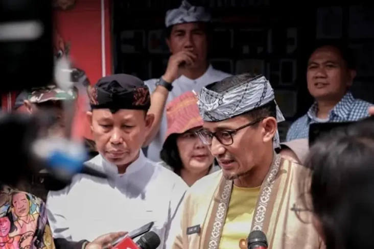 Arus Wisata dan Balik...