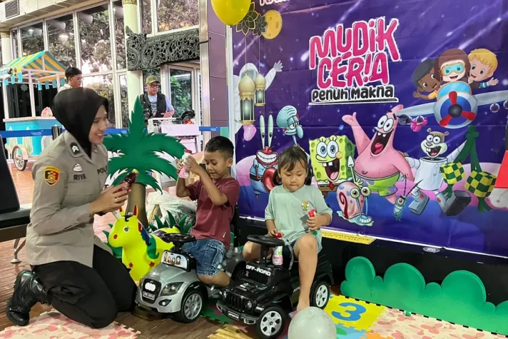 Sambut Pemudik, Polresta...