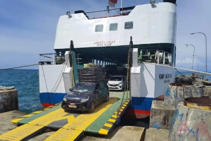 Ribuan Pemudik Asal...
