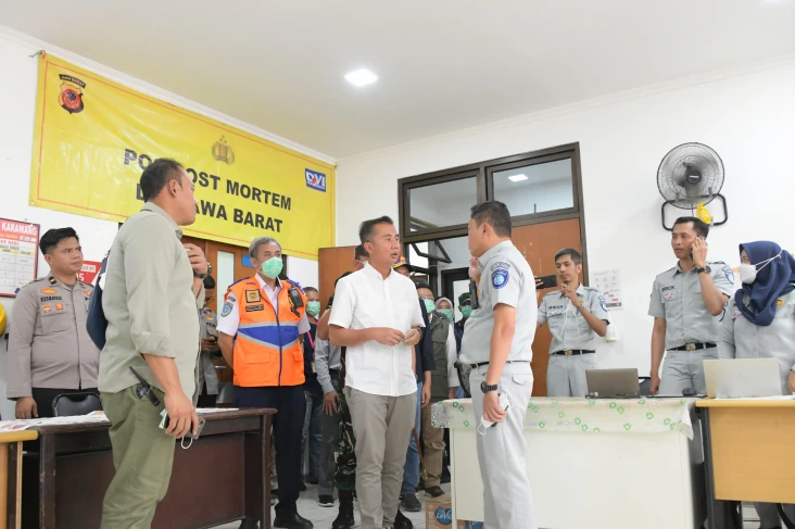 Pj Gubernur Jabar Pastikan...