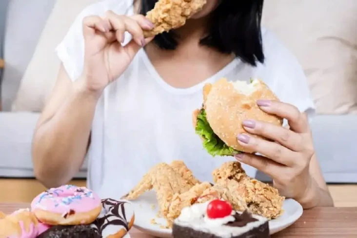 Junk Food Jadi Makanan...