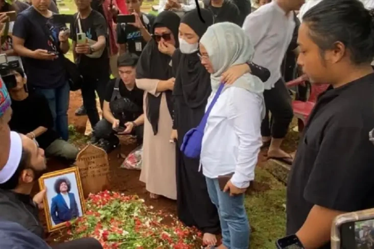 Isak Tangis Keluarga...