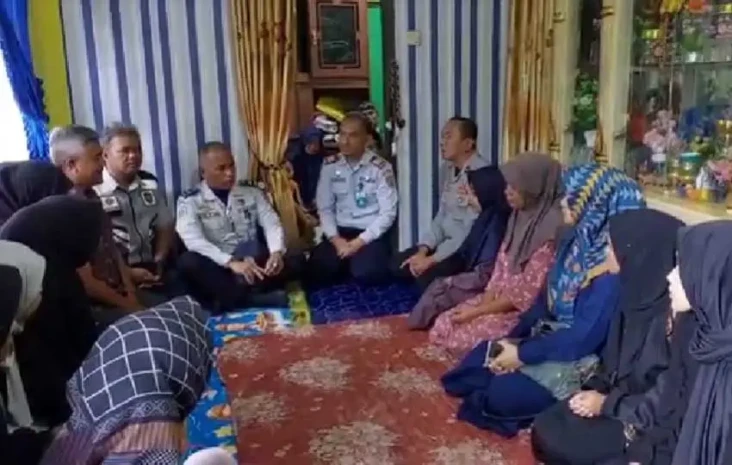 4 Orang dari Satu Keluarga...