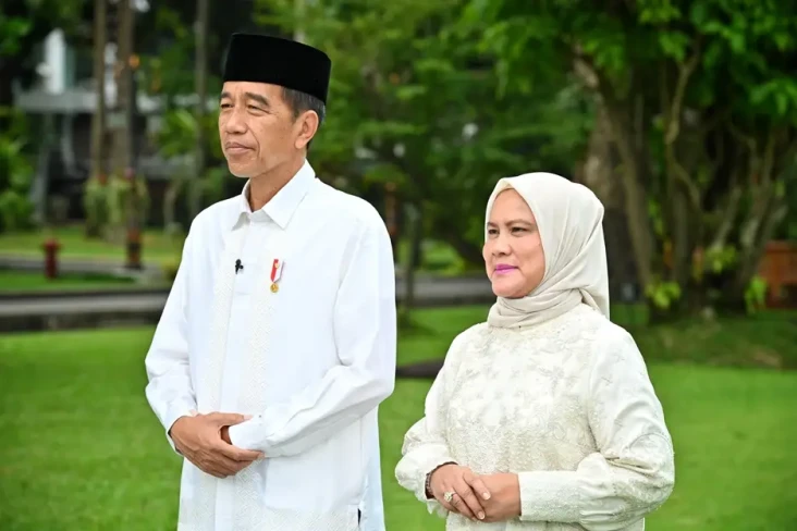 Ucapkan Selamat Idulfitri,...