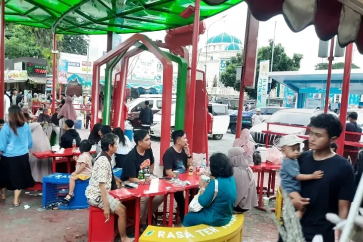 Padat Pemudik, Istri...