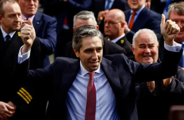Simon Harris Terpilih...