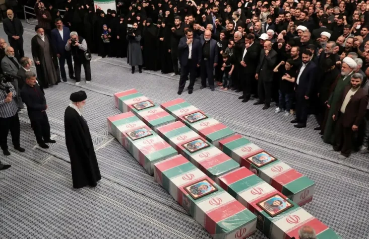 Khamenei: Israel Harus...
