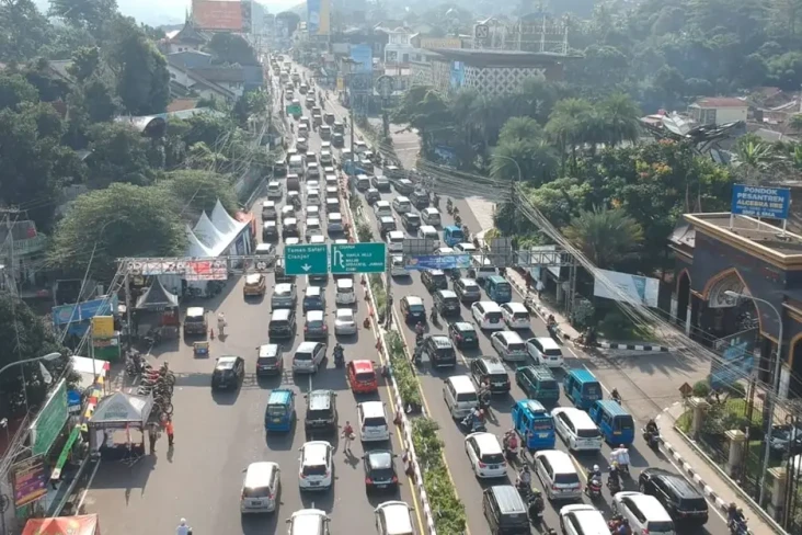 Puncak Arus Wisata Lebaran...