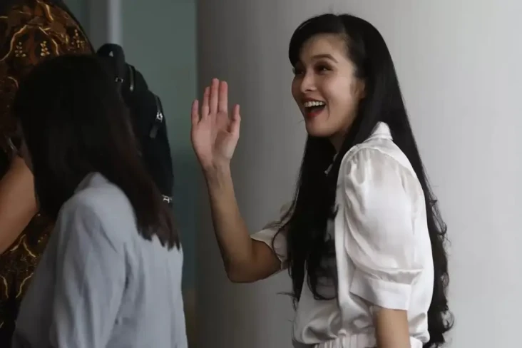 Akun Instagram Sandra...
