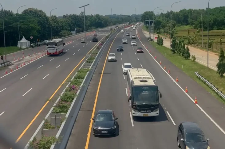 Tol Cipali Km 86 Arah...