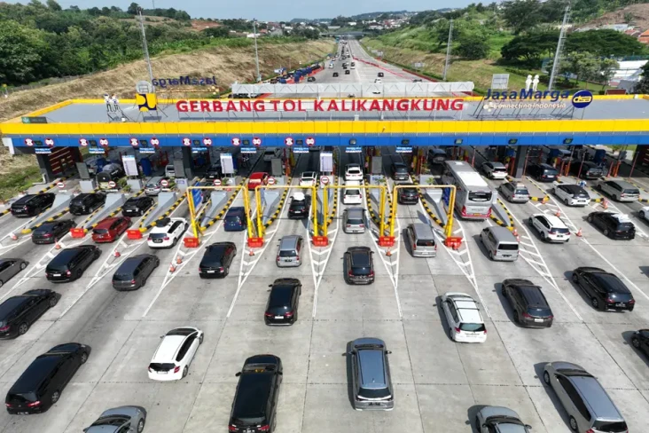 Lonjakan Kendaraan Arus...