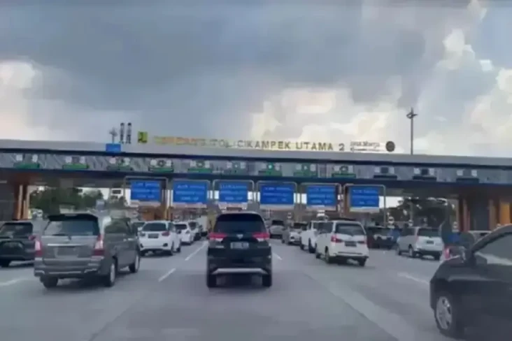 Puncak Arus Balik Lebaran,...