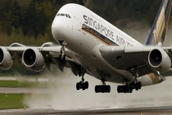 Perang Pecah, Singapore...