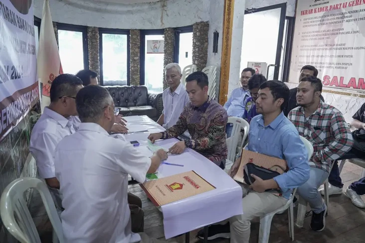 Sendi Fardiansyah Resmi...