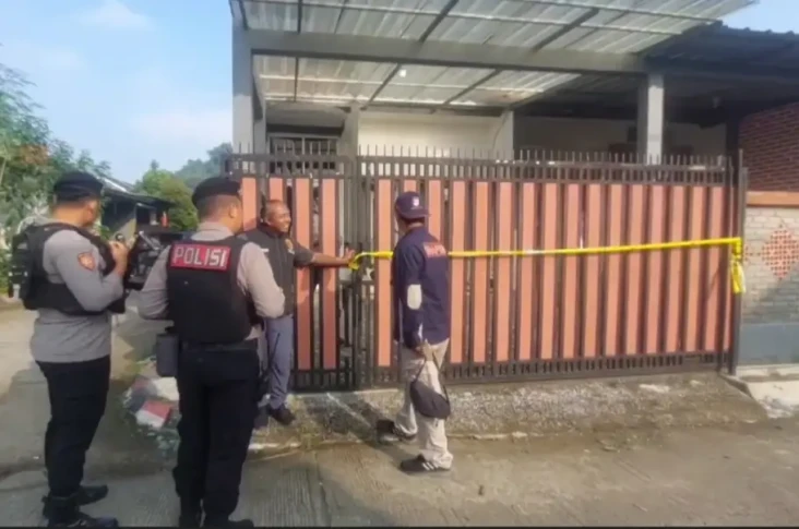 Terkuak! Mayat Dikubur...