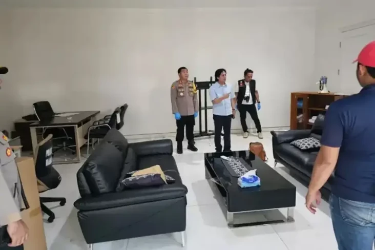 Pencurian di Rumah Pemenangan...
