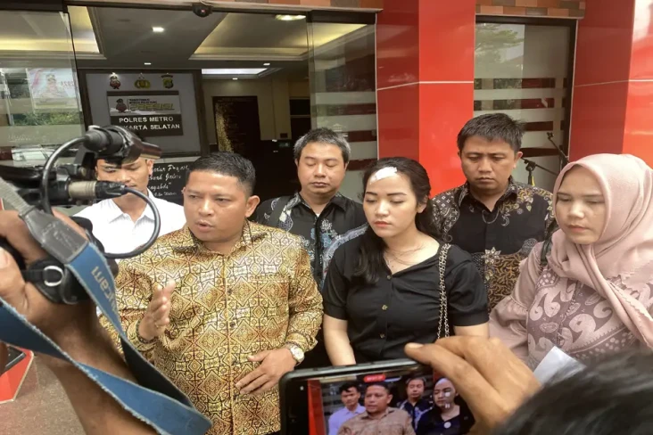 Gara-gara Pinjol, Istri...