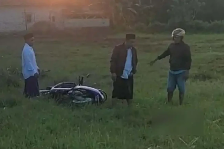 Pelaku Pembacokan Warga...