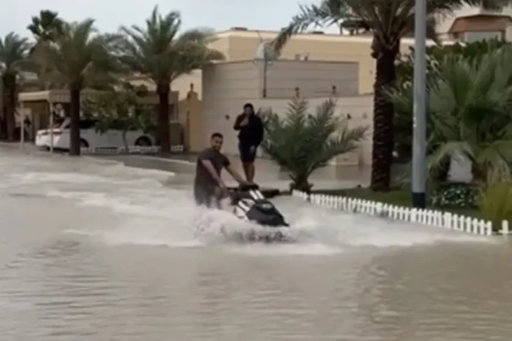 Viral! Warga Dubai Manfaatkan...