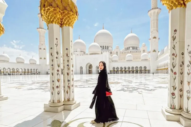 Shandy Aulia Cantik...