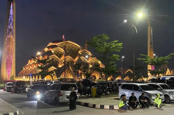 MUI Jabar: Pungli Berkedok...