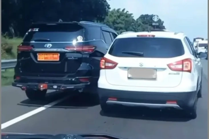 4 Fakta Sopir Fortuner...