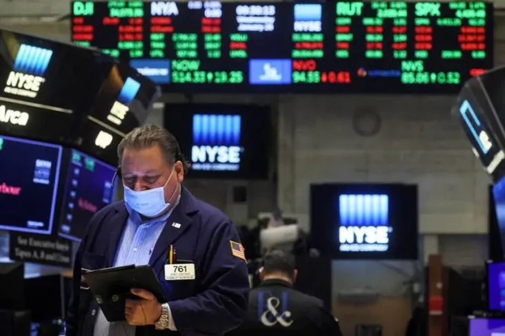 Wall Street Masih Berakhir...